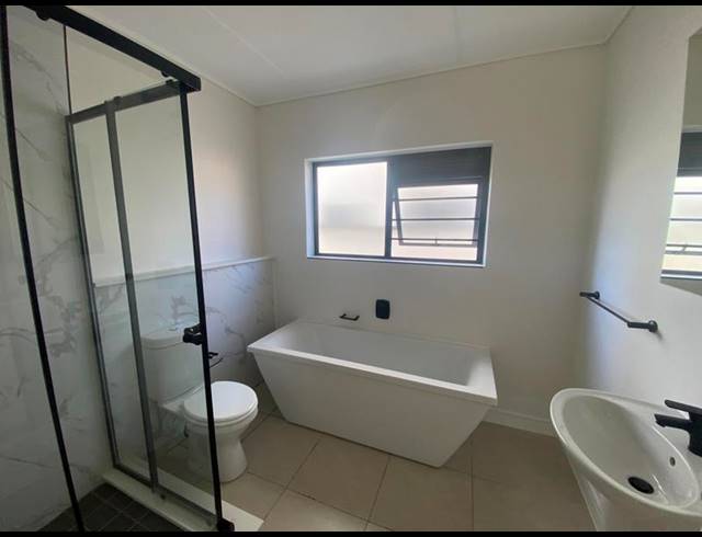 3 BEDROOM PROPERTY TO RENT IN RICHWOOD